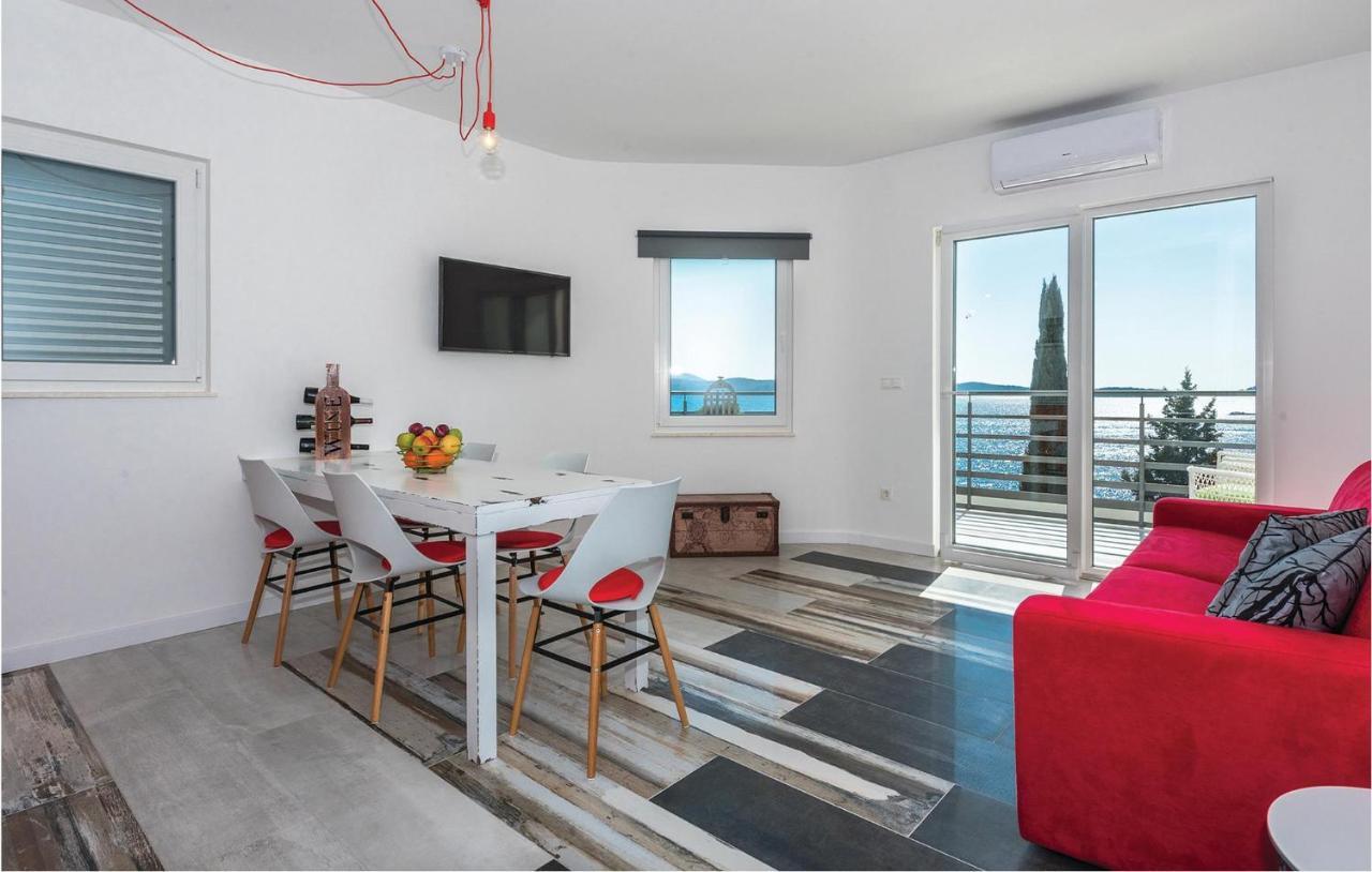 Cozy Apartment In Brodarica With Wifi Εξωτερικό φωτογραφία