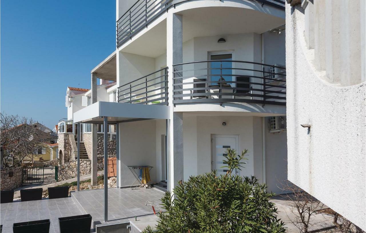 Cozy Apartment In Brodarica With Wifi Εξωτερικό φωτογραφία